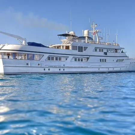 Sanssouci Star 船屋 *